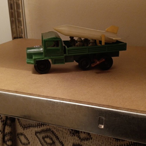 Military Ballistic Missile Transport Toy Vehicle like new, wind-up