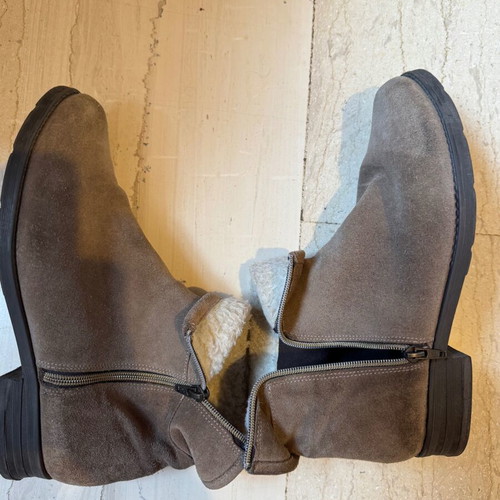 Women's suede boots with fur like new, size 42, beige