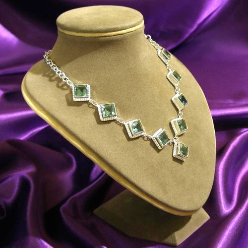 Fashion 925 silver necklace with green amethyst crystals new