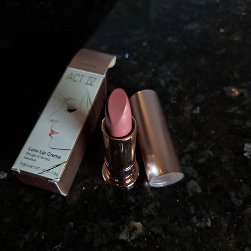 Estée Lauder 02 Reel Rose lipstick new, discontinued