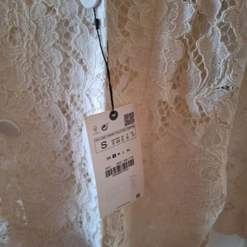 Zara Lace Jacket like new, elegant, ecru color, size S