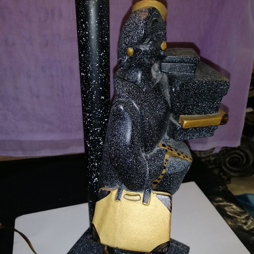 Table lamp
