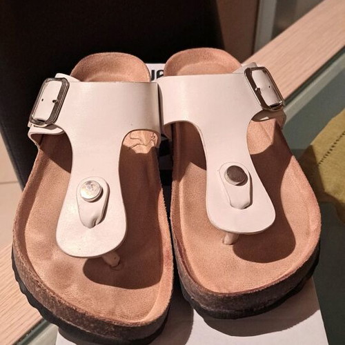 Sandals slippers white, like new, size 37