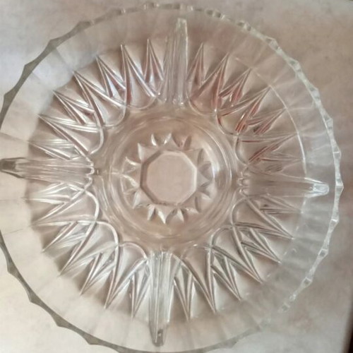 Glass serving tray like new, classic for nuts and salads