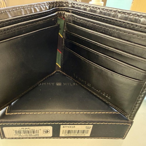 Tommy Hilfiger men's wallet new, black