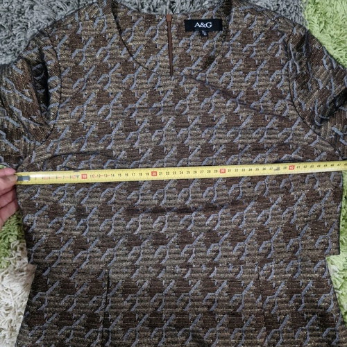 A&G UK dress brown and gold size M like new