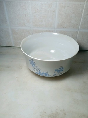 Ionia Martha series porcelain bowl used, 70s-80s