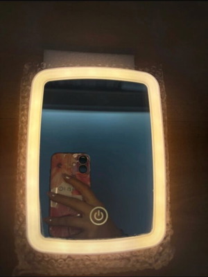 Καθρέφτης με LED φωτισμό καινούριος, υποστηρίζει καλώδιο και μπαταρίες