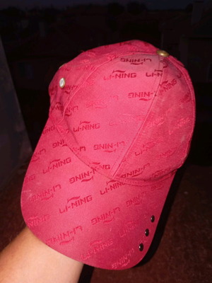 Vintage cap with visor like new, red adjustable size