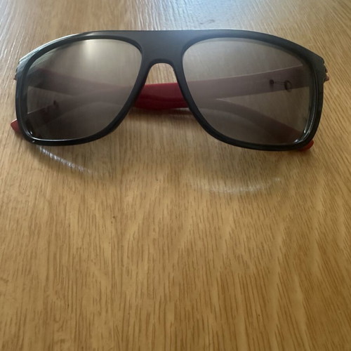 Tommy Hilfiger sunglasses like new, blue and red frame