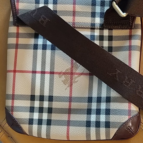 Burberry Haymarket Check leather crossbody bag like new, beige