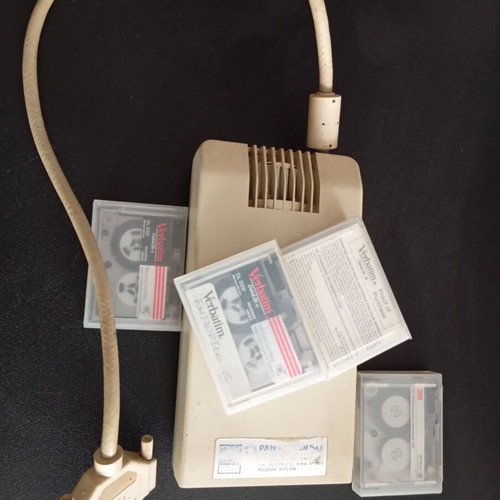 Data recorder and storage used with 4 DL2000 tapes