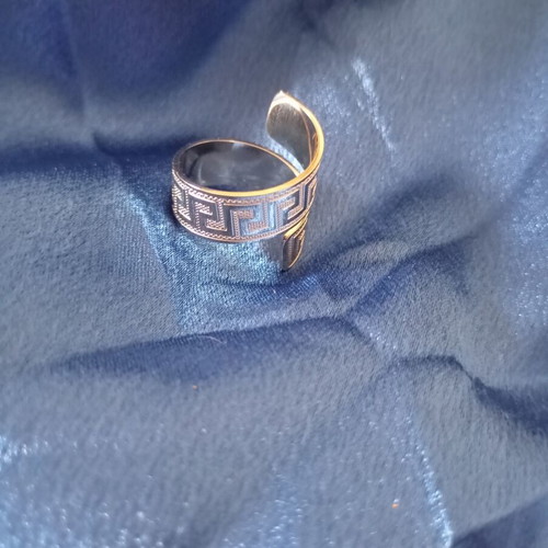 Steel ring new adjustable with meander pattern