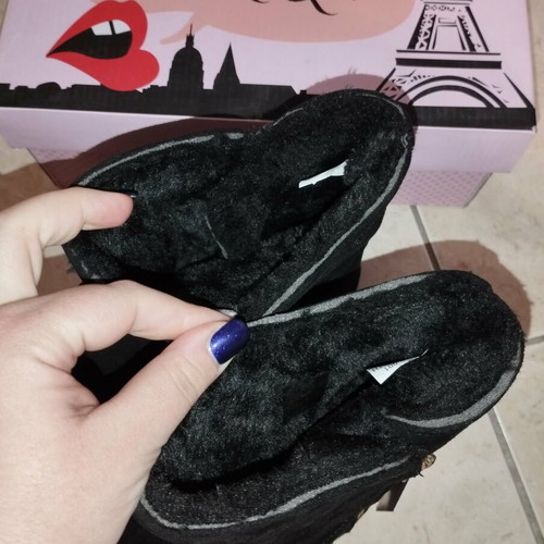 Women's black boots size 40 new with eco fur lining