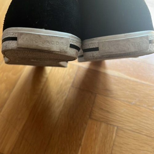 Marc Jacobs pointed pony skin flats like new, size 38, black and white