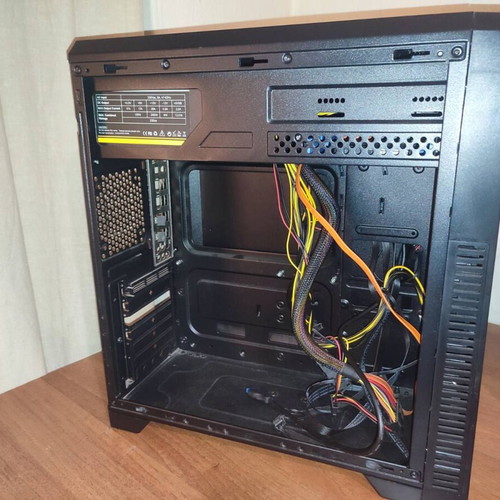 Fazn case with 550W power supply and 320GB hard drive like new