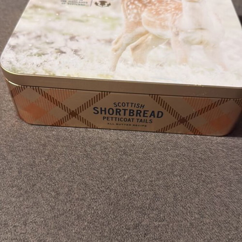 Metal tin new from biscuits