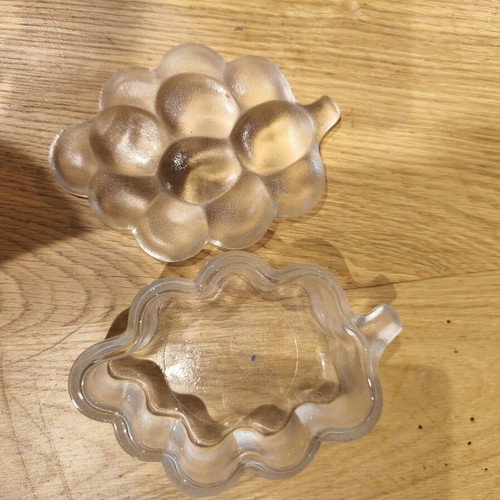 Glass storage jar like new