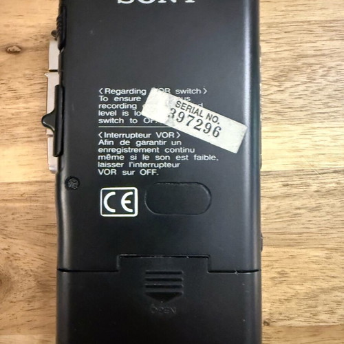 Sony Pressman M-627V MicroCassette Voice Recorder like new