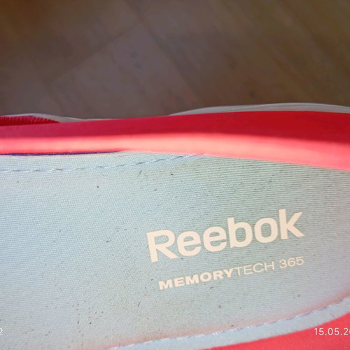 Reebok sports shoes size 38 like new, pink