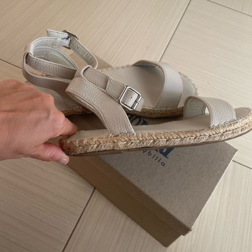 Women's white sandals size 38 like new
