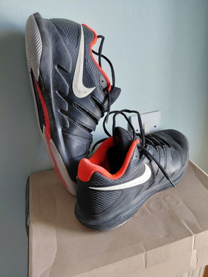 Nike tennis shoes used, rare Roger Federer collectibles
