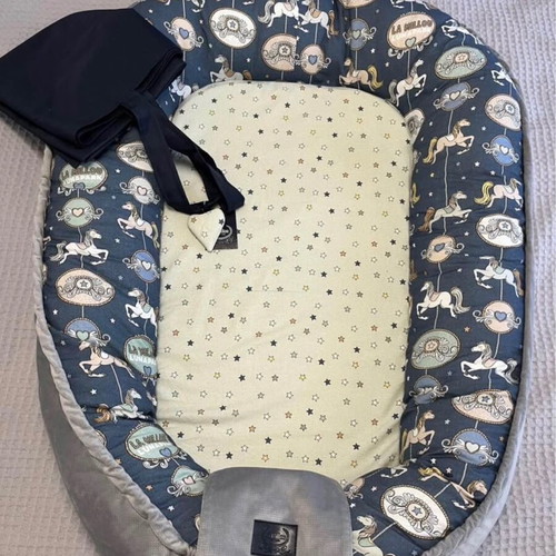 La Millou Baby Nest like new with matching bag