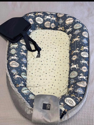 La Millou Baby Nest like new with matching bag