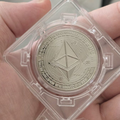 Collectible Crypto Coins Ethereum, Dogecoin & XRP, like new, set of 3