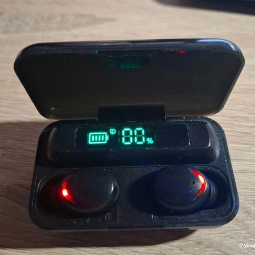 Wireless earbuds new in packaging