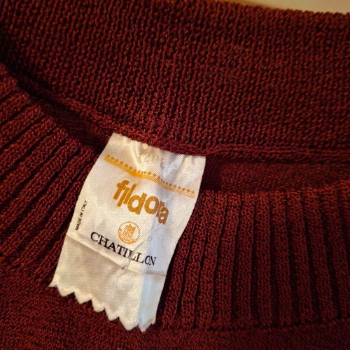 Burgundy sleeveless crystallized blouse medium like new