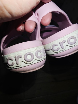 Crocs sandals used, size 34-35 for girls
