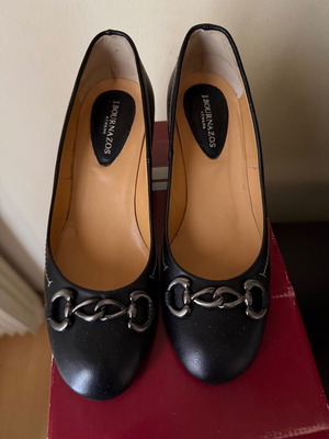 J. Bournazos leather pumps size 36, new, black