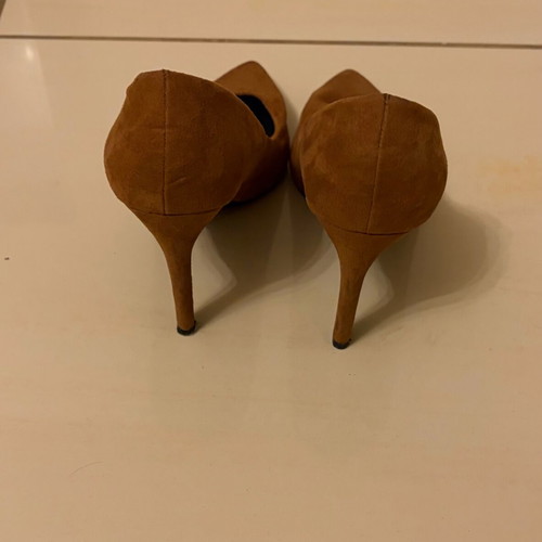 Bershka pumps size 35 like new, 10 cm heel
