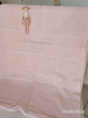 Primark baby blanket pink like new, 100% cotton