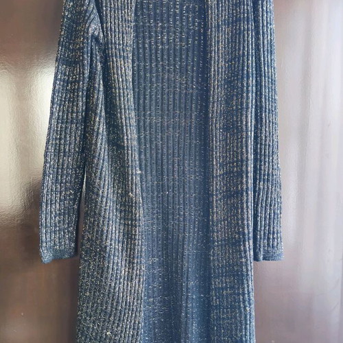 Long cardigan used with gold thread, size M