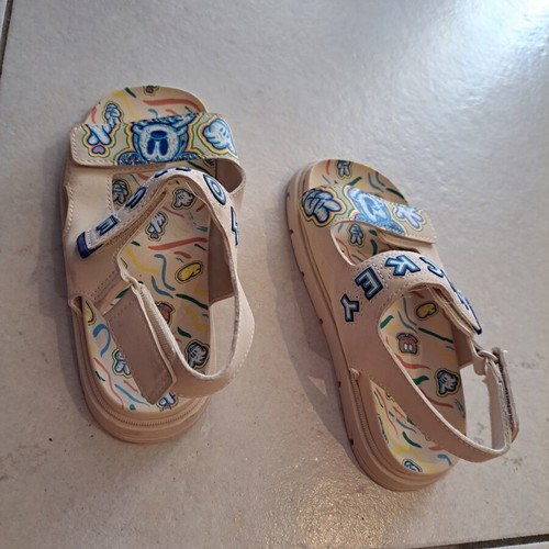 Zara Disney Mickey Mouse sandals size 26 new, beige multicolor