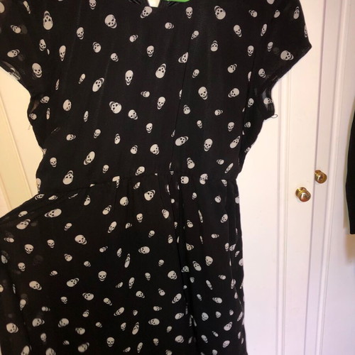 Badila dress like new, black with skulls