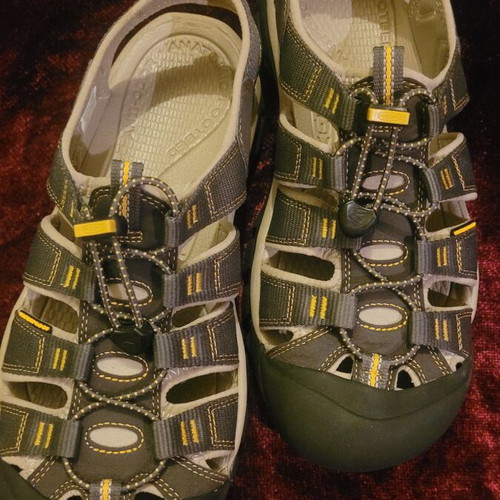 Keen hiking sandals brown size 44.5 new