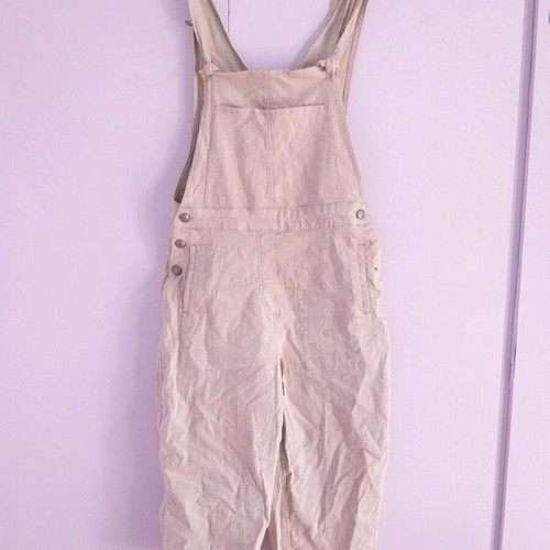 Beige 3/4 overalls one-piece used, excellent condition