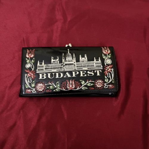 Budapest Vintage Wallet like new, black and white