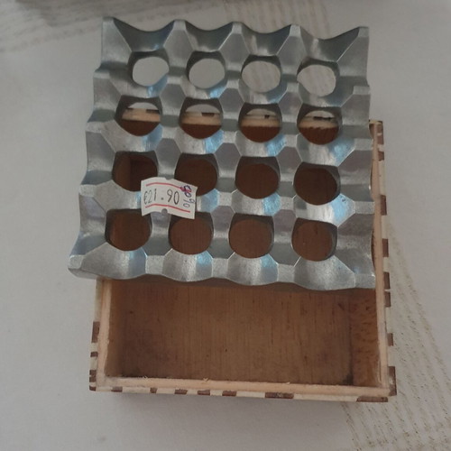 Ashtray wooden base with aluminum lid new