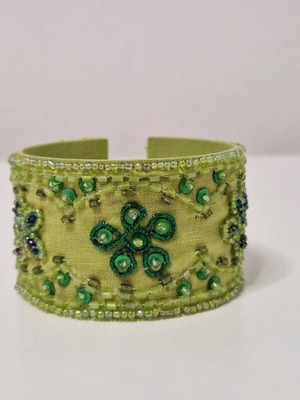 Green linen bracelet with beads new, Alfaparf Milan