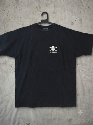 FC St. Pauli men's black T-shirt with skull and crossbones, XL, B&C Exact 190