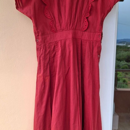 Karavan dress red with embroidery like new, size M
