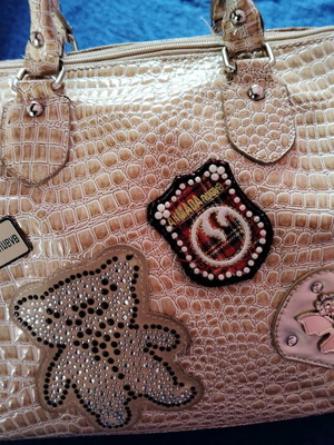 Armada nueva women's bag like new with shoulder strap