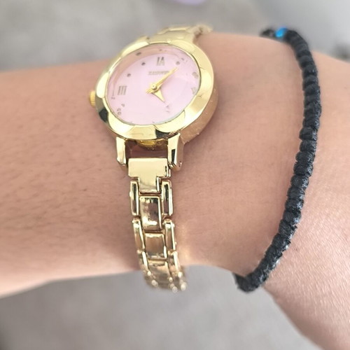 Quartz women's watch gold with pink dial, flawless condition