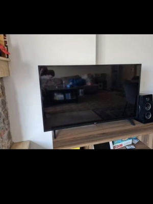 LG smart TV 43" 43UQ75003LF new for parts
