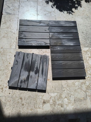 Grey Floor Set 32 pieces used, 30x30cm