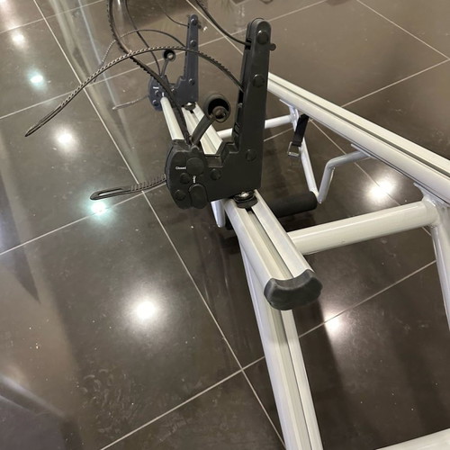 BMW Z4 ski/snowboard rack used in excellent condition